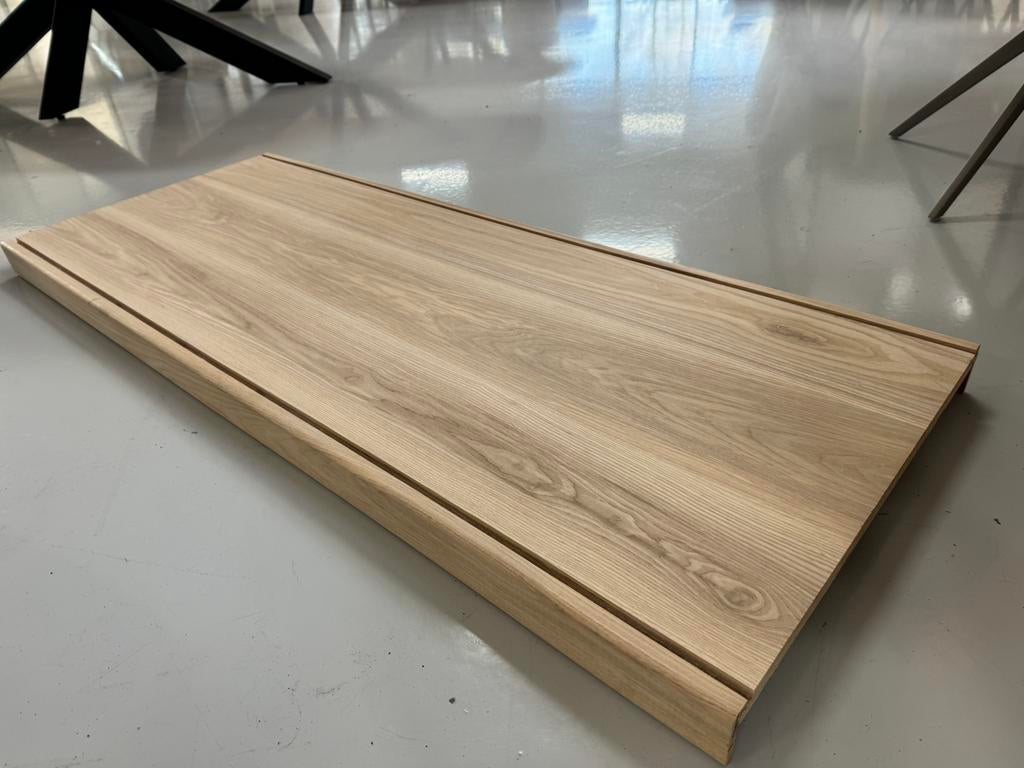 Grote partij 1100 overzettreden essen traptreden