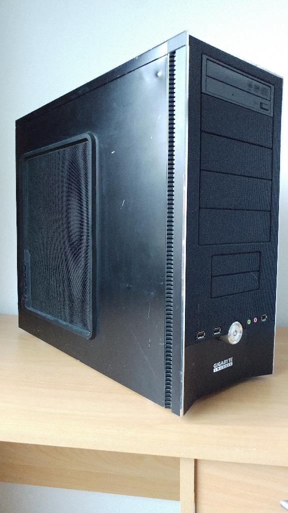 Lege desktop behuizingen, Computers en Software, Computerbehuizingen, Ophalen of Verzenden, Gebruikt