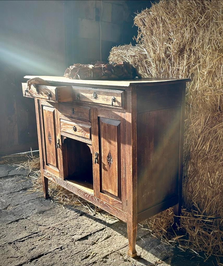 Antiek eiken dressoir met houtsnijwerk - Landelijke stijl, Ophalen