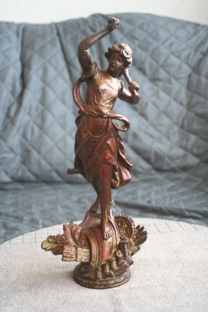 Antieke mooie oud zamak beeld voor op en klok begin 1900, Groep mensen, Ophalen of Verzenden, 20 - 50 cm, Overige materialen