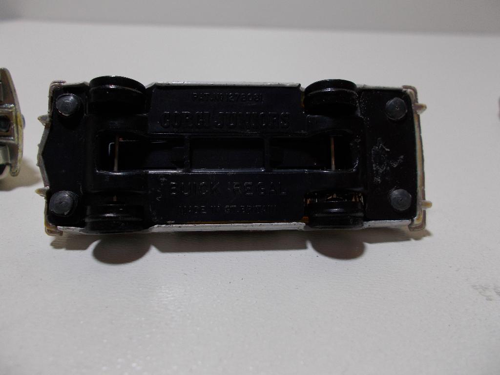 1977 Corgi Juniors VW + BUICK REGAL (Uit Starsky & Hutch!), Ophalen of Verzenden, Zo goed als nieuw, Auto, Corgi