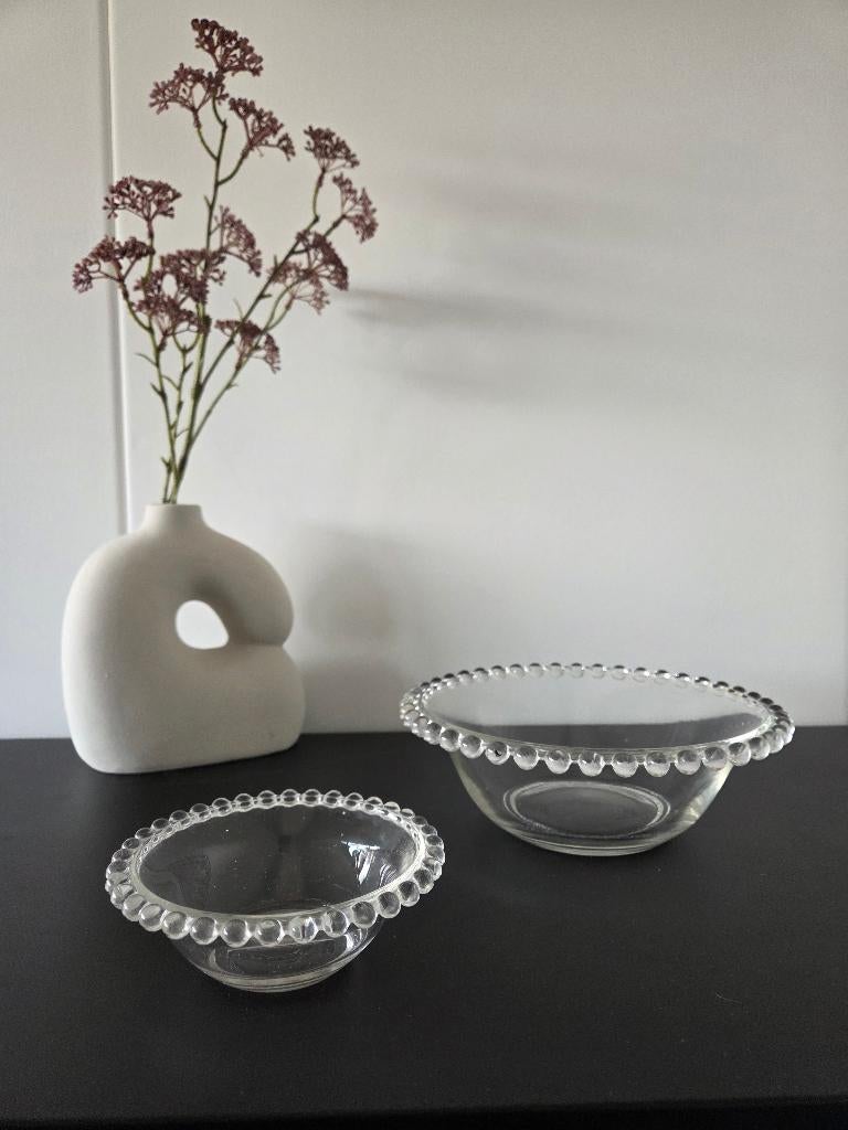 Set van 2 vintage glazen schaaltjes met bolletjesrand, Ophalen of Verzenden