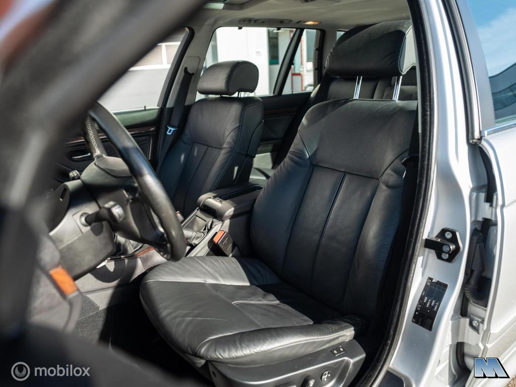 BMW 5-serie Touring 525i E39 l Zeer mooi interieur l Handbak, Auto's, BMW, Achterwielaandrijving, Gebruikt, Zwart, Handgeschakeld