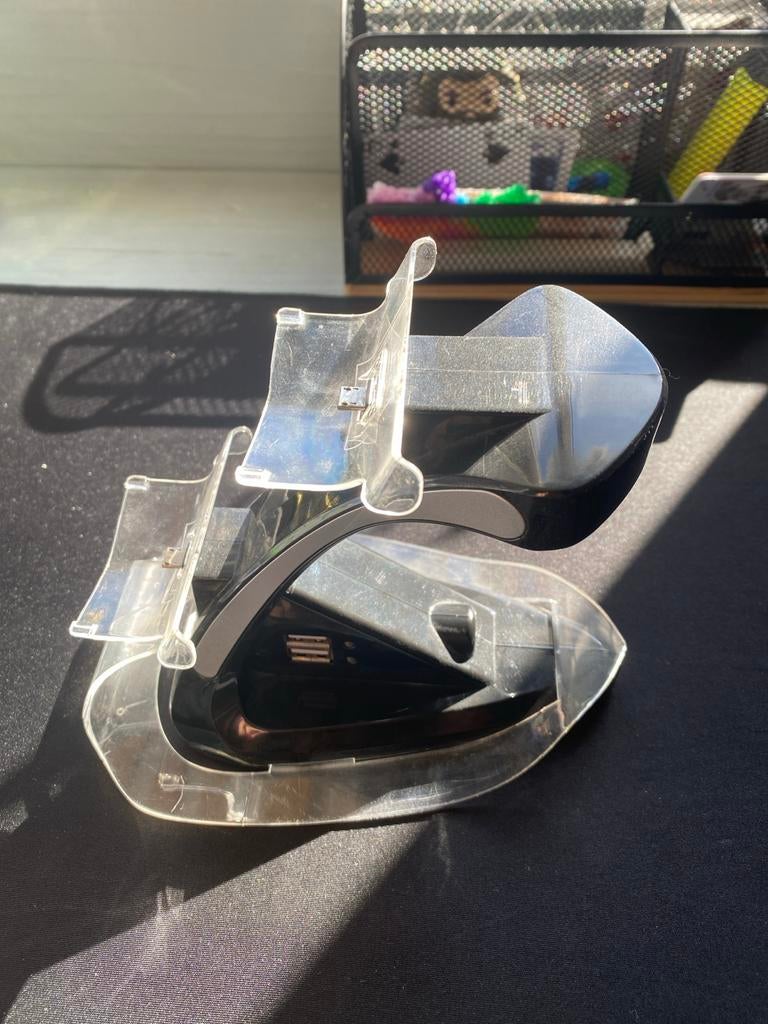 PS4 DualShock Oplaadstation - Transparant, Ophalen of Verzenden, Zo goed als nieuw, Voeding, Oplader of Kabel, PlayStation 4