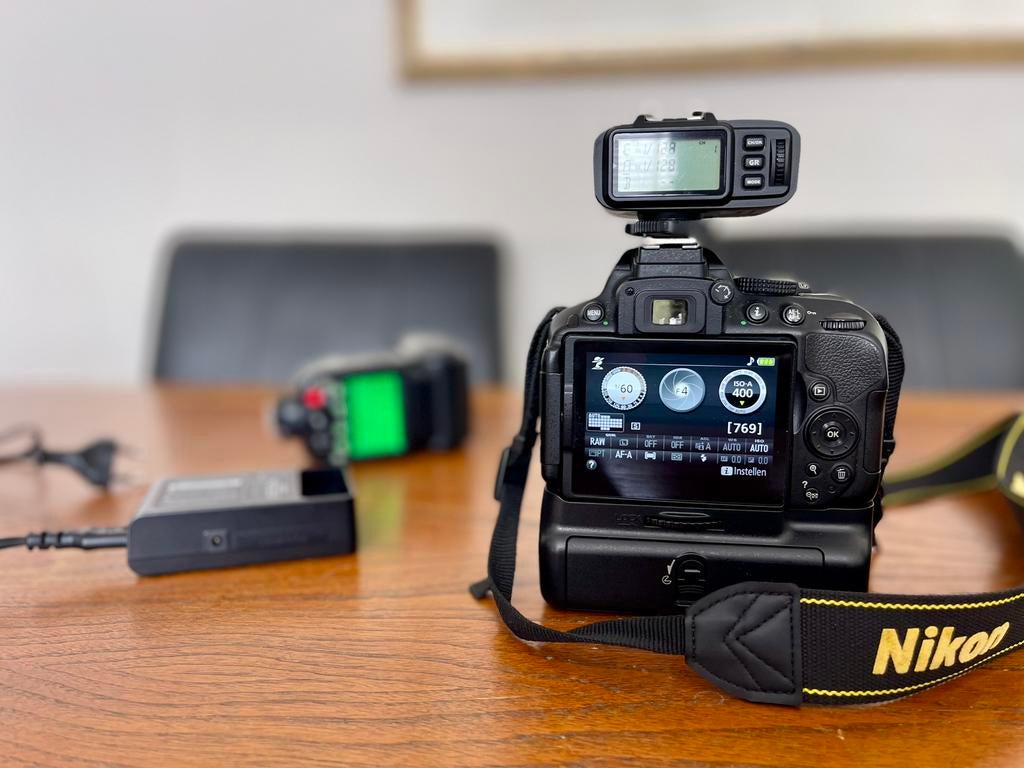 Complete Nikon D5300 set 2 Nikon lenzen flitser tricker enz, Audio, Tv en Foto, Fotocamera's Digitaal, Spiegelreflex, Ophalen of Verzenden