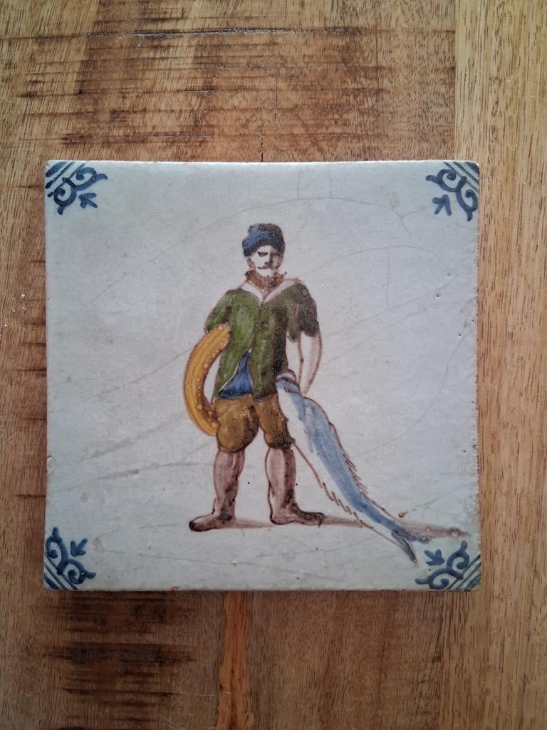 Antieke Delfts Blauwe Tegel met Visser en Vis, Ophalen of Verzenden