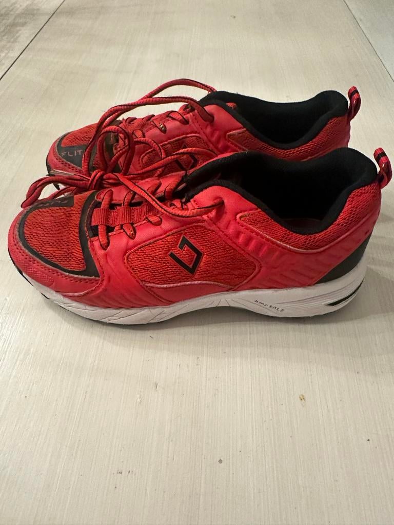Hockeyschoenen - Brano - Maat 35 - Zo goed als nieuw, Sport en Fitness, Hockey, Ophalen, Zo goed als nieuw, Schoenen