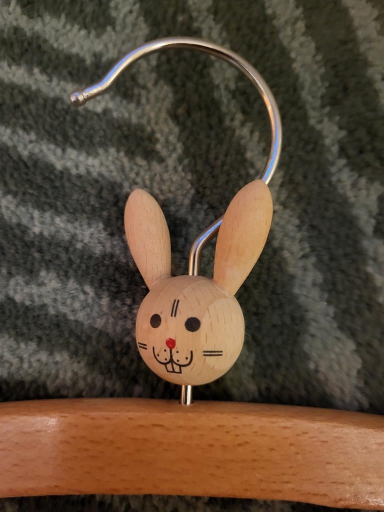 Vintage houten baby/kinderkleding hangers, Kleding | Dames, Kledinghangers, Ophalen of Verzenden, Zo goed als nieuw, Hout, Kinderen