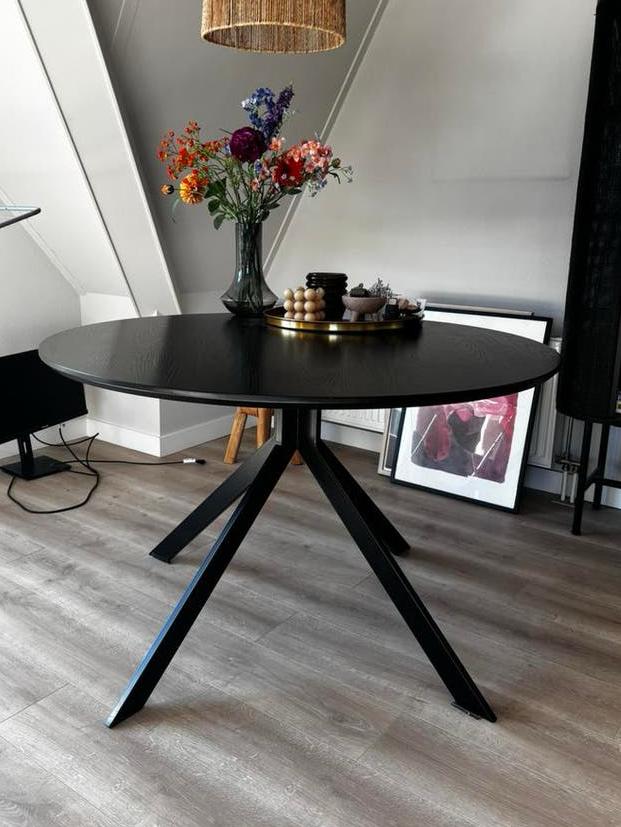 Zwarte ronde eetkamertafel 120 cm, Ophalen, 100 tot 150 cm, Rond, Zo goed als nieuw