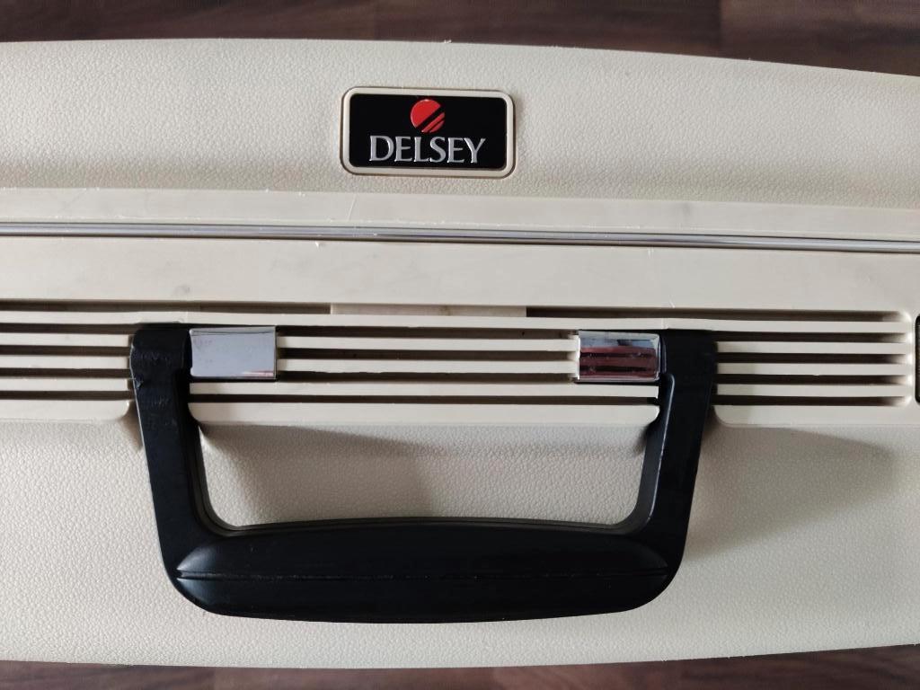 Delsey koffer lichtbeige harde schaal     ALS NIEUW, 50 tot 60 cm, Hard kunststof, 45 tot 55 cm, Slot