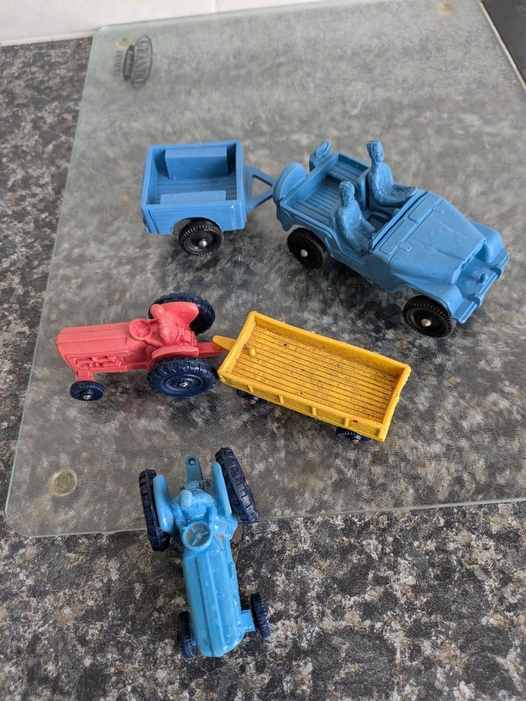 oud speelgoed plastic tracktorset jaren 60, Antiek en Kunst, Antiek | Speelgoed, Ophalen of Verzenden