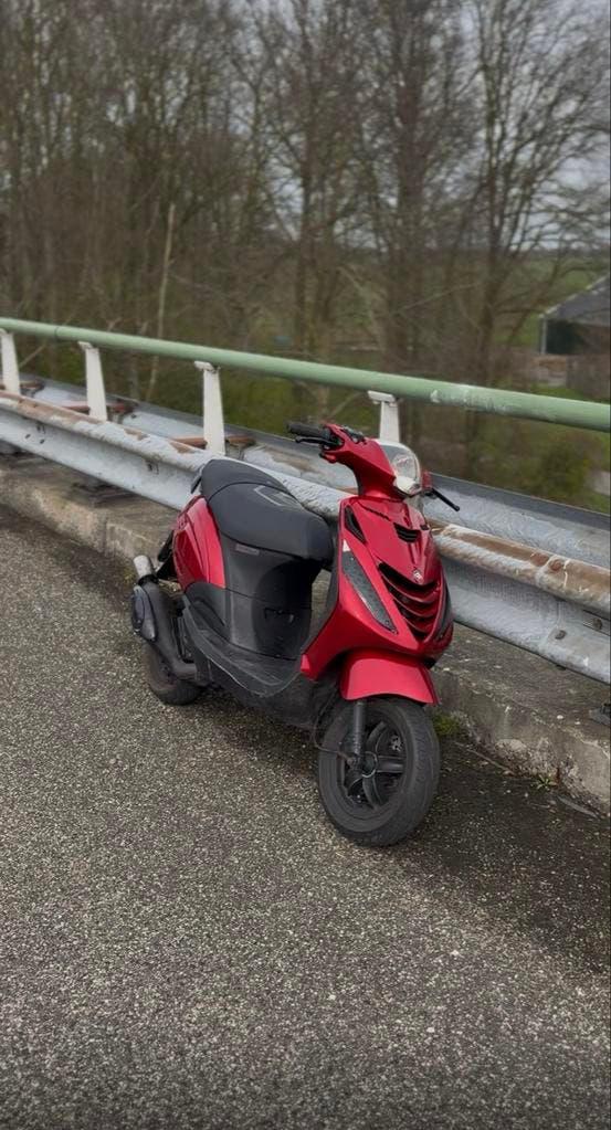 Zip 70cc 2t brommer, Ophalen, Gebruikt, Overige typen, Piaggio