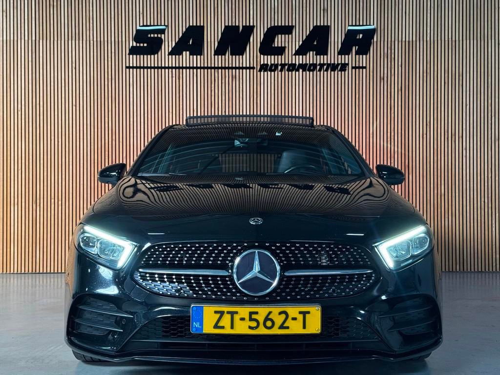 Mercedes-Benz A-klasse 180 Business Solution AMG PANO|, 136 pk, Gebruikt, 4 cilinders, Zwart