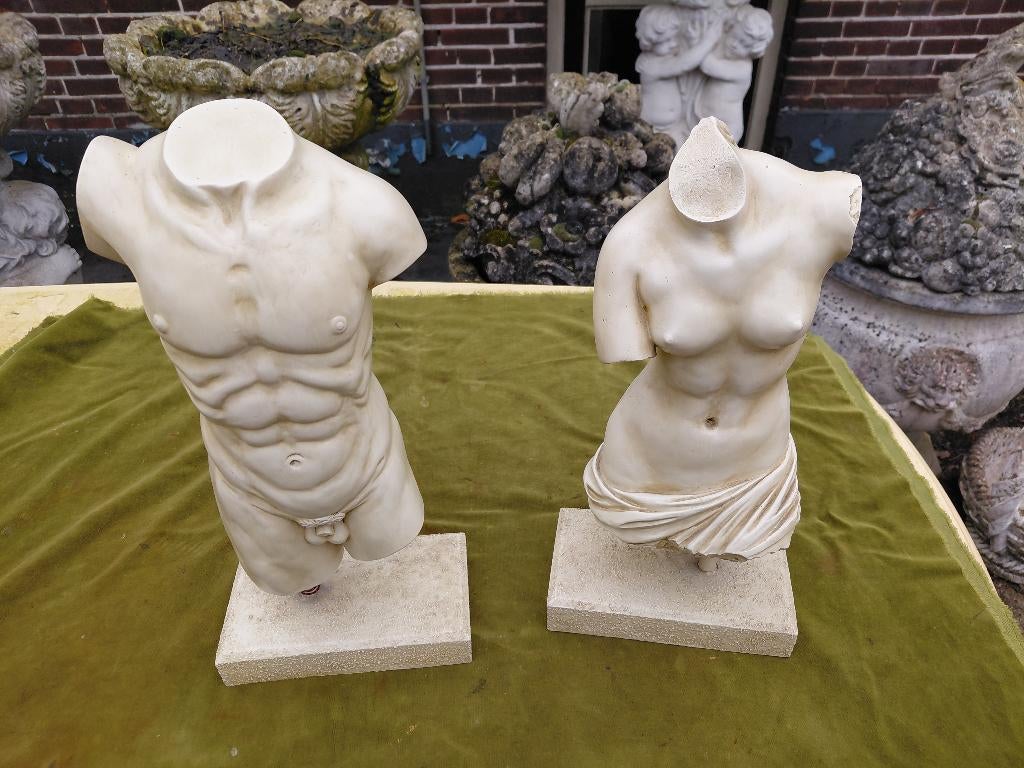 Set van 2 klassieke beelden, torso's van man en vrouw., Overige onderwerpen, Verzenden, Gips, Buste