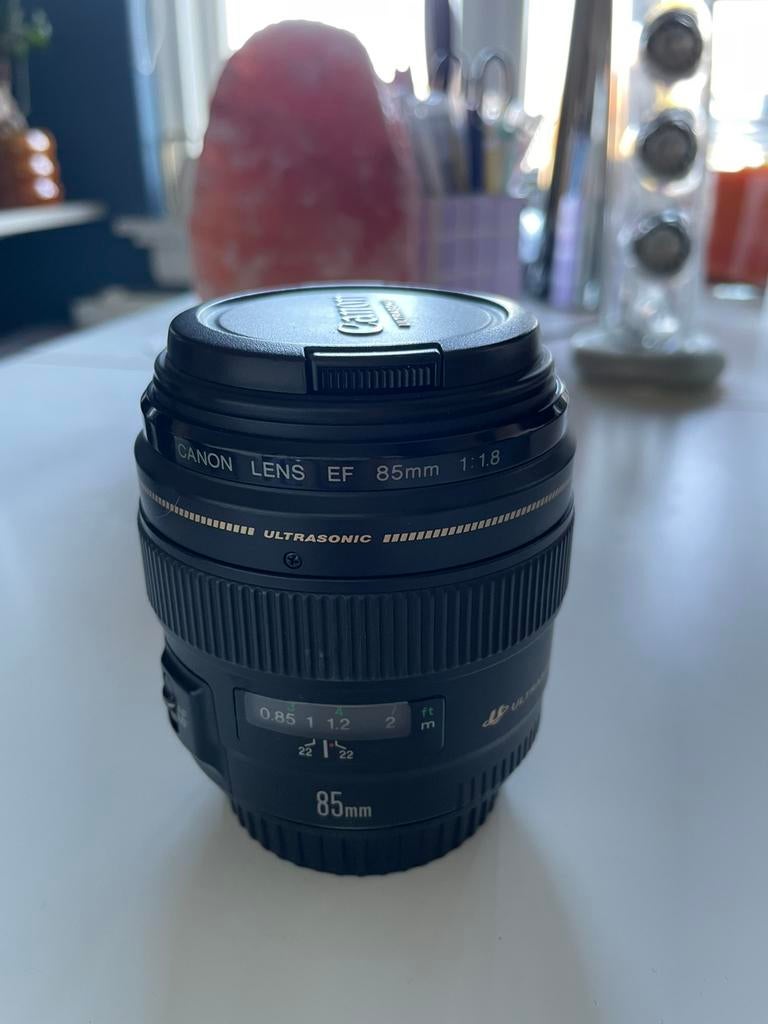 Canon EF 85mm f/1.8, Ophalen of Verzenden, Zo goed als nieuw, Standaardlens, Zoom