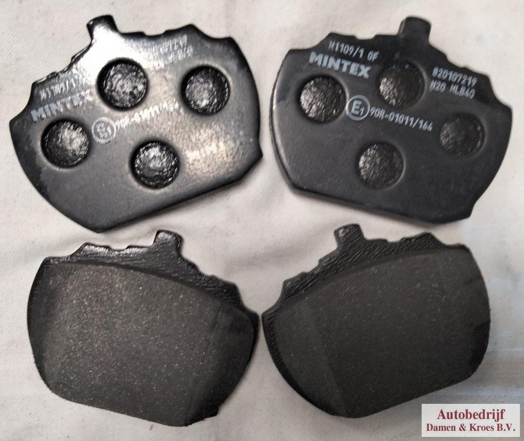 Remblokset GBP240  MGB GT-V8, -, -, Nieuw, Ophalen of Verzenden