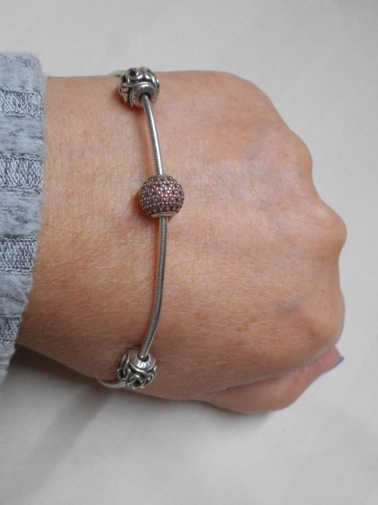 Zilveren Pandora armband met 5 bedel stoppers nr.1549, Verzenden, Zo goed als nieuw, Met bedels of kralen, Zilver