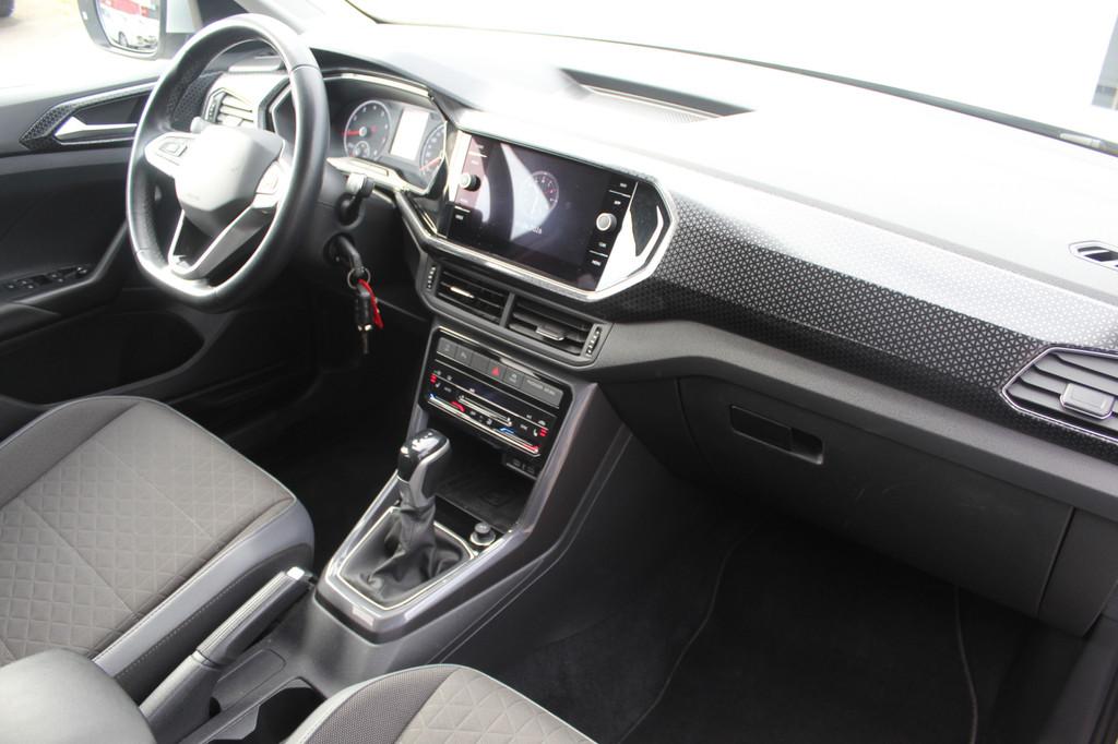 Volkswagen T-Cross 1.5 TSI Style Stoelverwarming/Achteruitri, 12 maanden, 4 cilinders, Traction-control, SUV of Terreinwagen