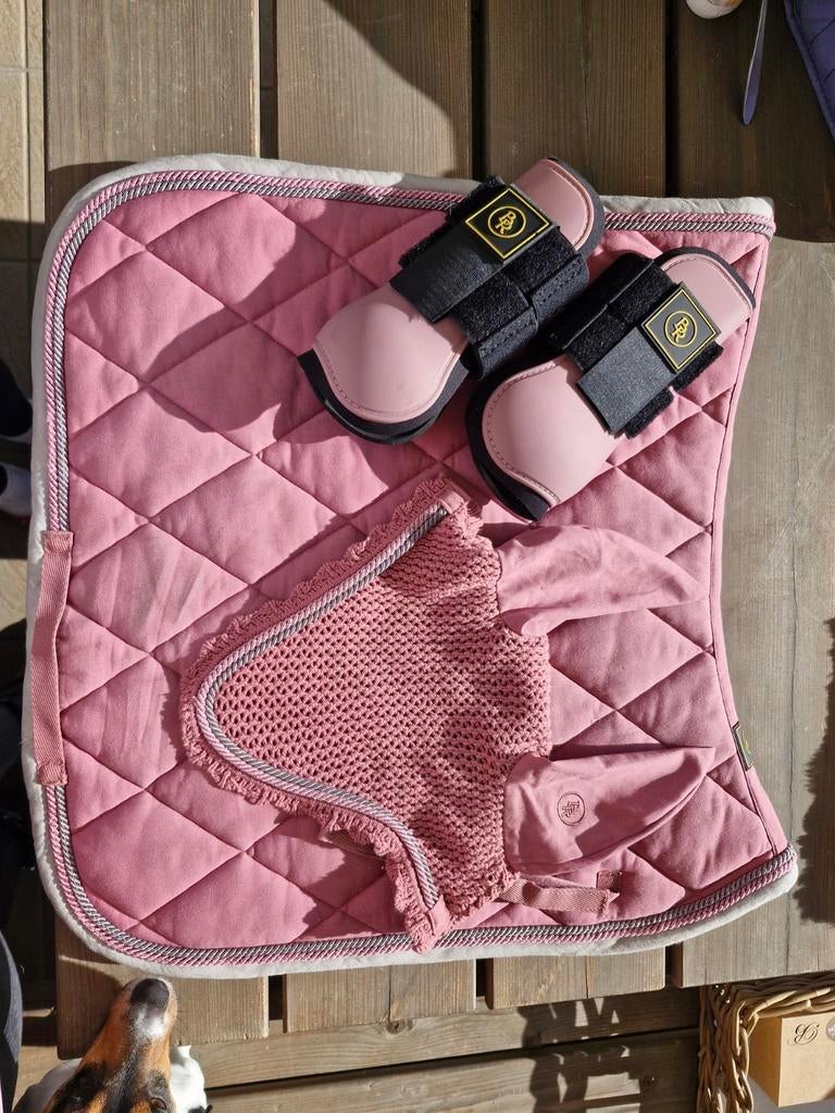 Roze dressuur setje van BR, Dieren en Toebehoren, Paarden en Pony's | Dekens en Dekjes, Ophalen