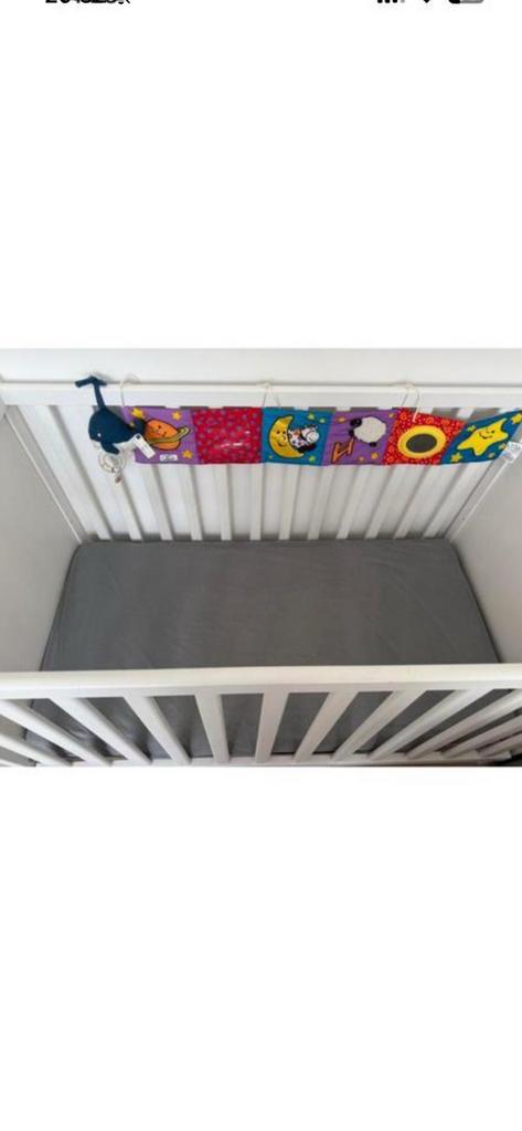 Babybed IKEA inclusief 2 matrassen (1 aerosleep), Ophalen, Zo goed als nieuw, Ledikant