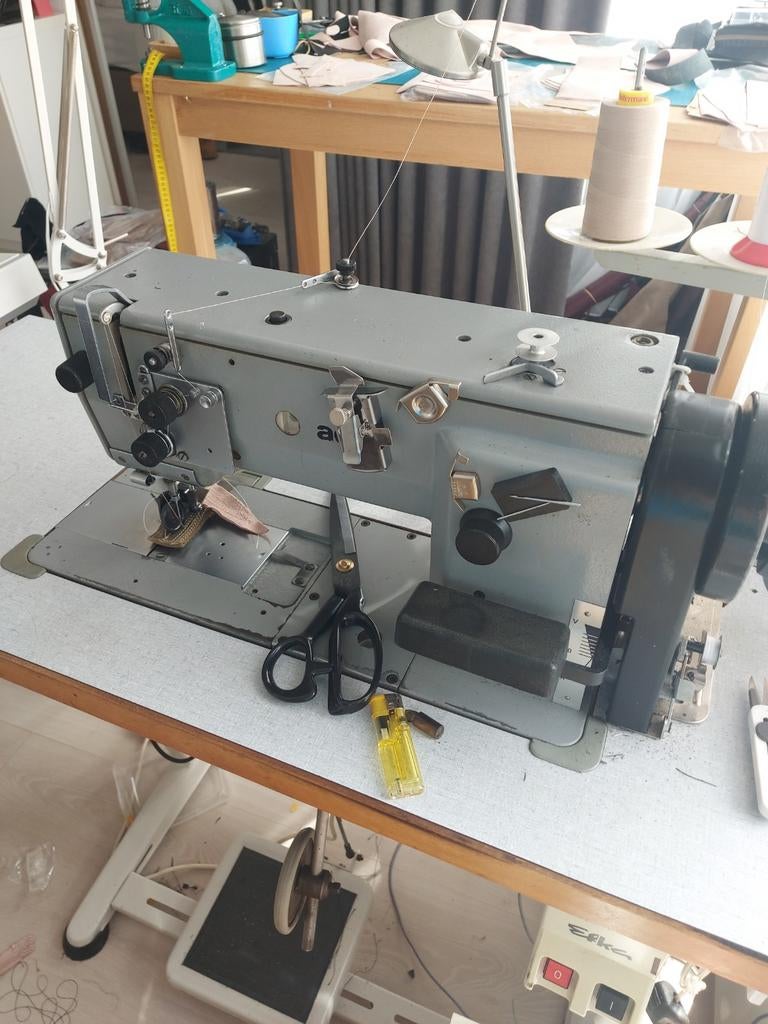 Durkopp adler 467 still motor outomatic, Ophalen of Verzenden, Naaimachine, Overige merken