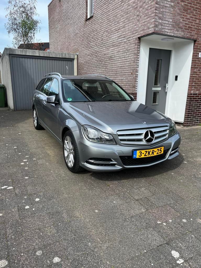 Mercedes-Benz C-Klasse 1.6 C180 Kompr. Estate 2014 Grijs, Auto's, Mercedes-Benz, Particulier, C-Klasse, Airconditioning, Bluetooth
