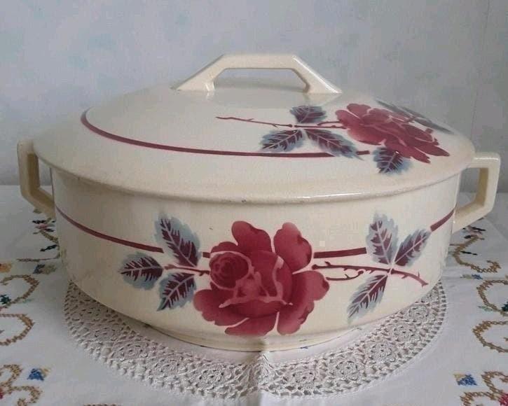 Franse brocante dekschaal rode roos - Digoin Sarreguemines?, Antiek en Kunst, Ophalen of Verzenden