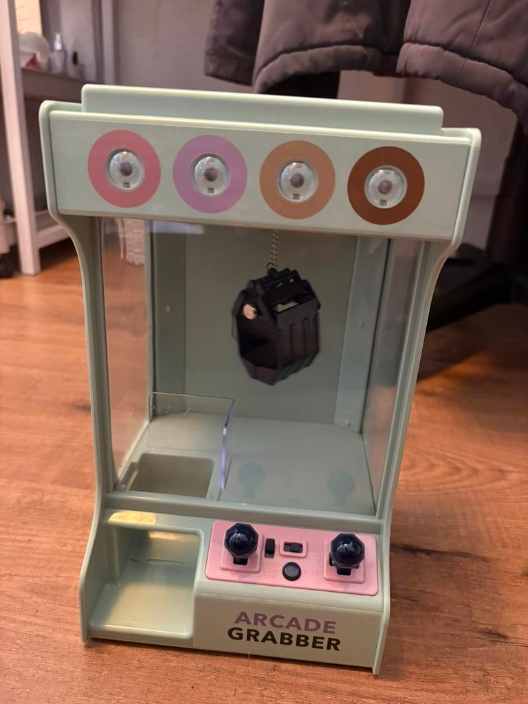 Flying Tiger grijpmachine, Euro, Ophalen, Zo goed als nieuw