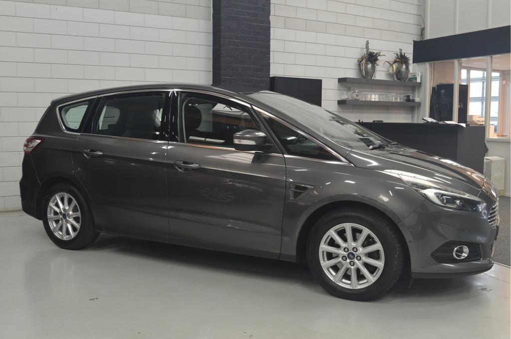 Ford S-Max 2.0 Titanium 7persoons // AUTOMAAT // ADAPTIVE CR, Euro 6, 4 cilinders, 7 stoelen, Origineel Nederlands