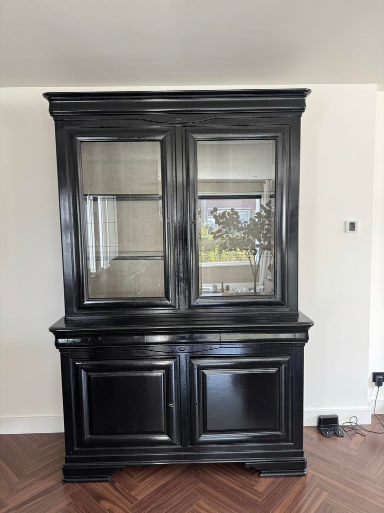 Zwarte buffetkast met beige behang, Ophalen, Gebruikt, Met deur(en), 150 tot 200 cm
