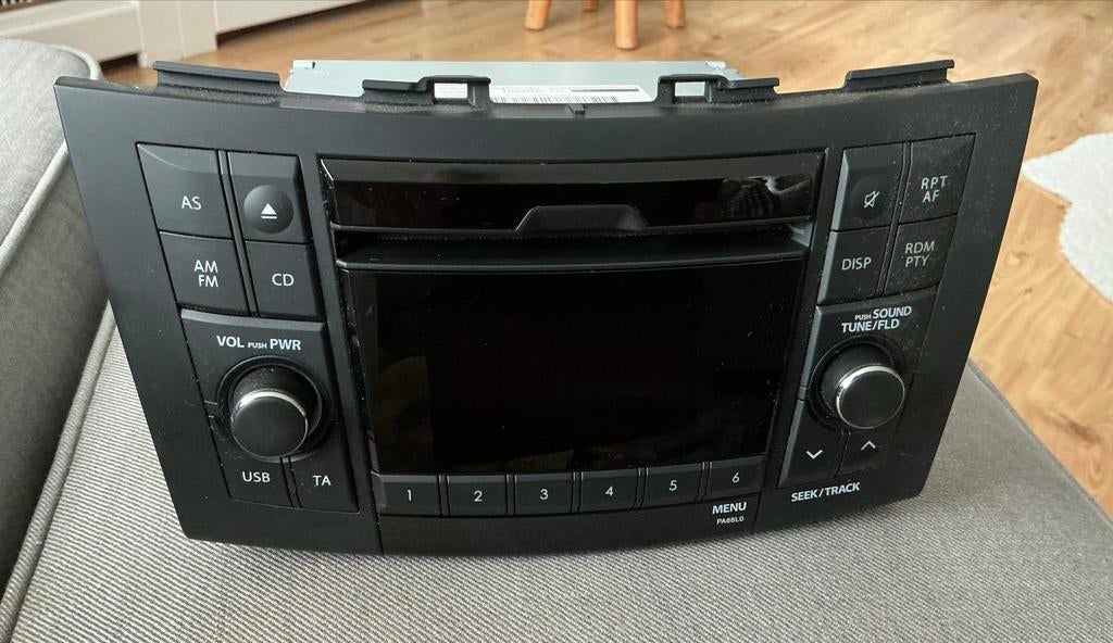 Suzuki Swift Autoradio CD-speler (vanaf 2010), Ophalen, Gebruikt