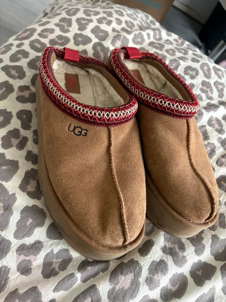 Uggs W Tazz Pantoffels - Maat 41, Ophalen of Verzenden, Gedragen, Bruin, Pantoffels of Sloffen