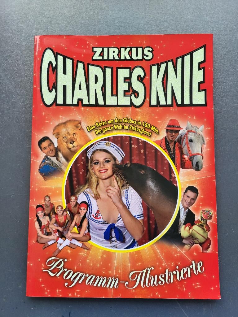 Circus/ programmaboek Zirkus Charles Knie seizoen 2010., Ophalen of Verzenden, Zo goed als nieuw