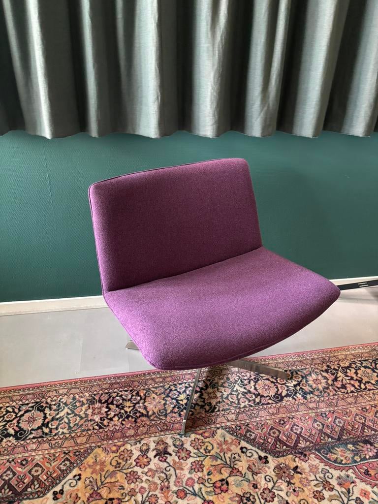 Design fauteuil / loungestoel – paars – draaibaar, Ophalen, ', Modern, mid-century of eclectisch interieur., Minder dan 75 cm