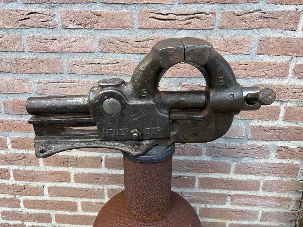 Heuer 5 DRP bankschroef, Doe-het-zelf en Verbouw, Werkbanken, Ophalen, Gebruikt, 120 tot 170 cm, Bankschroef