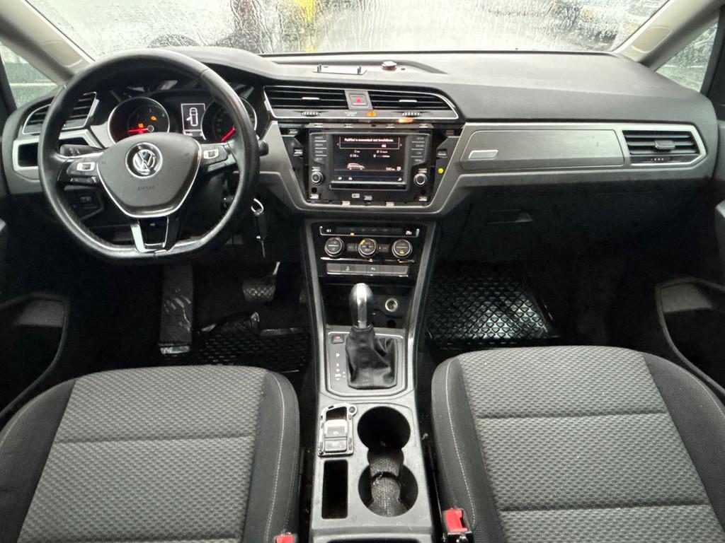 Volkswagen Touran 2.0 TDI SCR AUTOMAAT / DEALER ONDERHOUDEN, Auto's, Stof, 4 cilinders, 150 pk, Wit