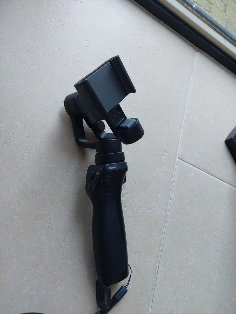 DJI Osmo Mobile, Audio, Tv en Foto, Fotografie | Statieven en Balhoofden, Ophalen of Verzenden, Zo goed als nieuw, Minder dan 150 cm