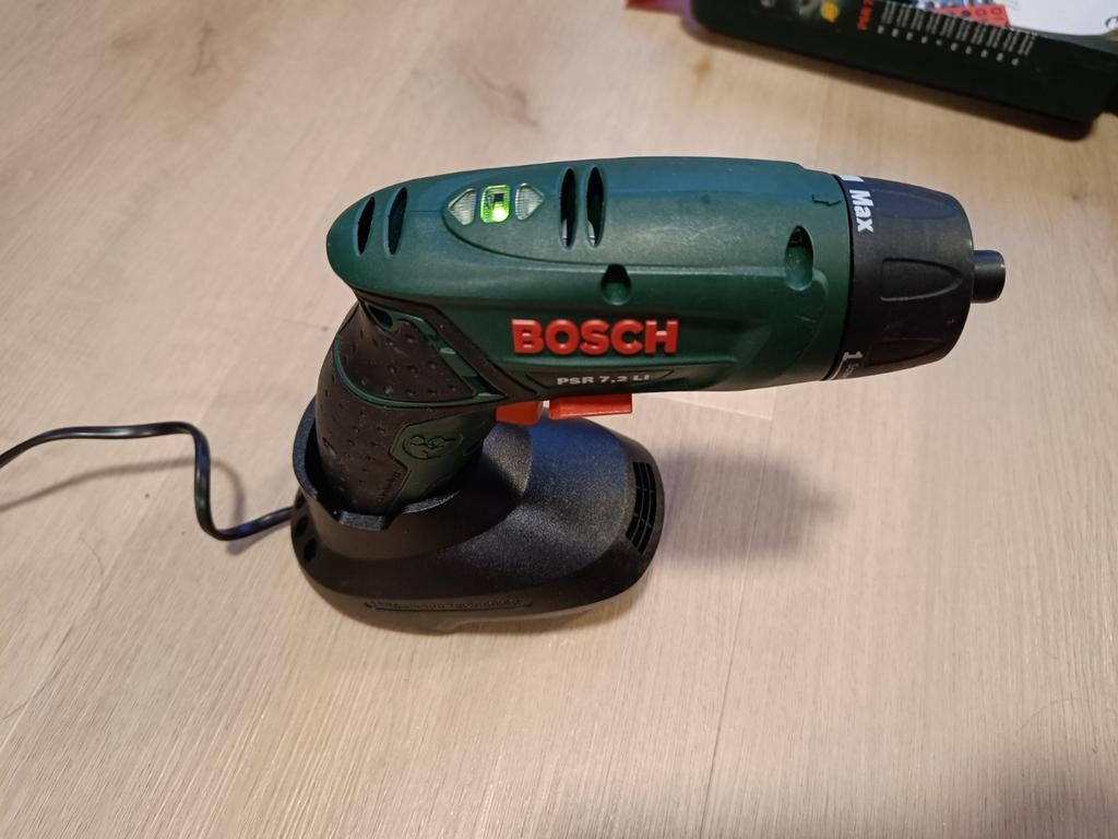 Bosch PSR 7.2 LI Accuschroefmachine met oplader en koffer, Doe-het-zelf en Verbouw, Gereedschap | Boormachines, Ophalen, Gebruikt