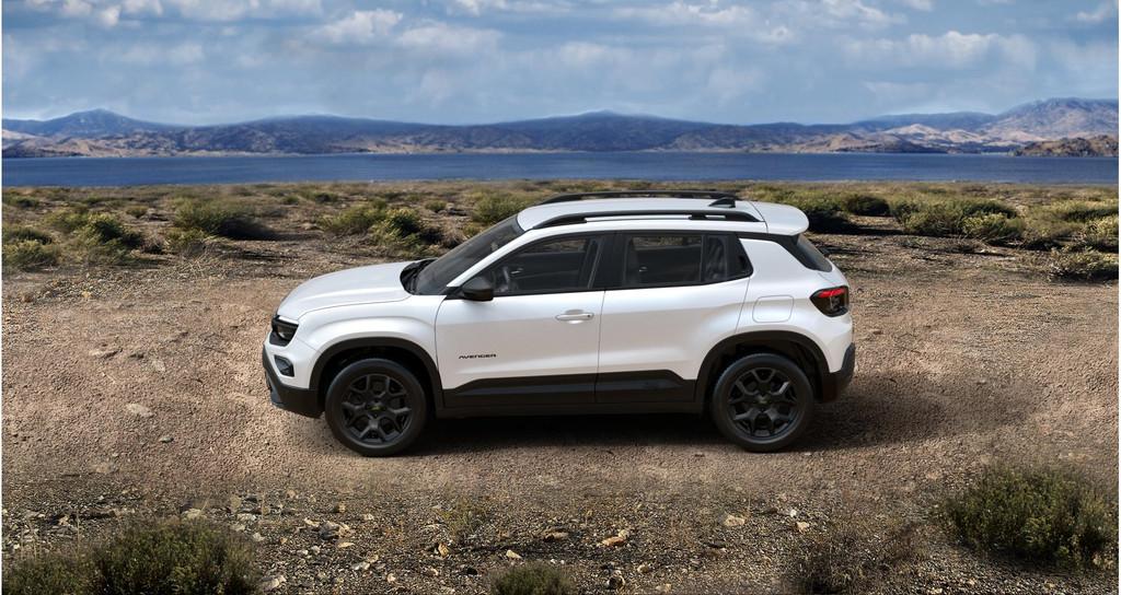 Jeep Avenger 1.2T 4xe Upland | 8 jaar Fabrieksgarantie | App, Automaat, 145 pk, Stof, Euro 6