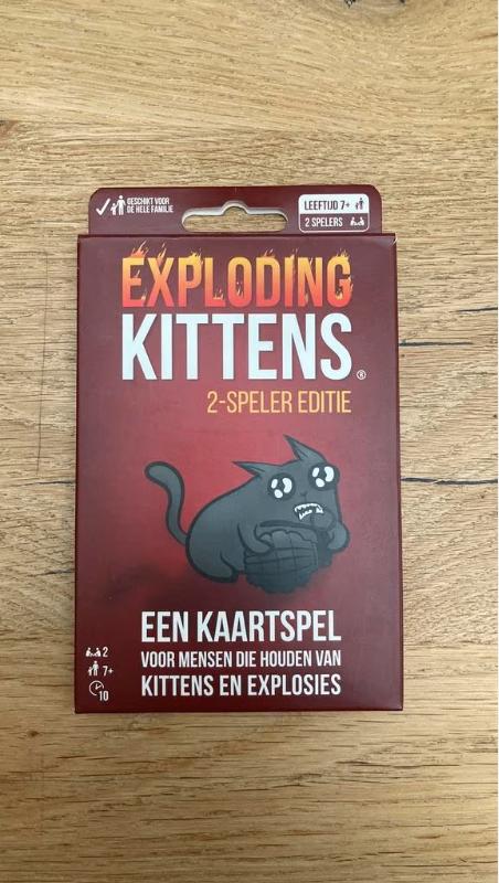 Exploding Kittens - 2 Speler Editie, Een of twee spelers, Ophalen of Verzenden, Nieuw, Exploding Kittens