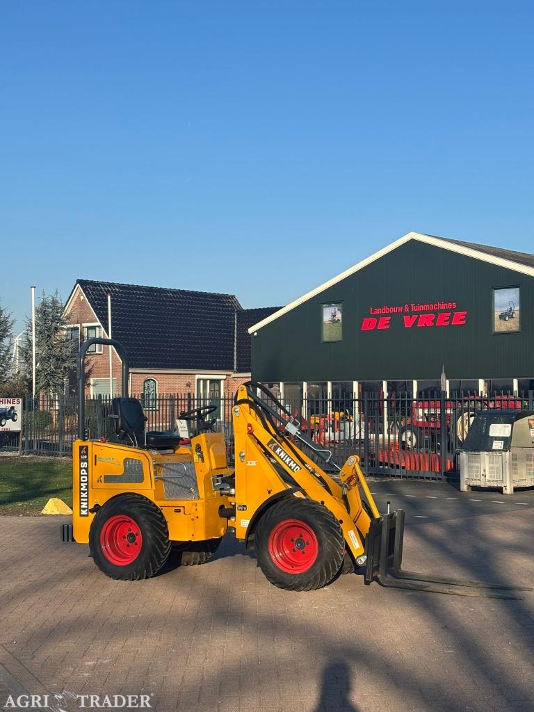 Knikmops 120/130 ( 80 uur ), -, Niet opgegeven, Ophalen of Verzenden, Niet opgegeven