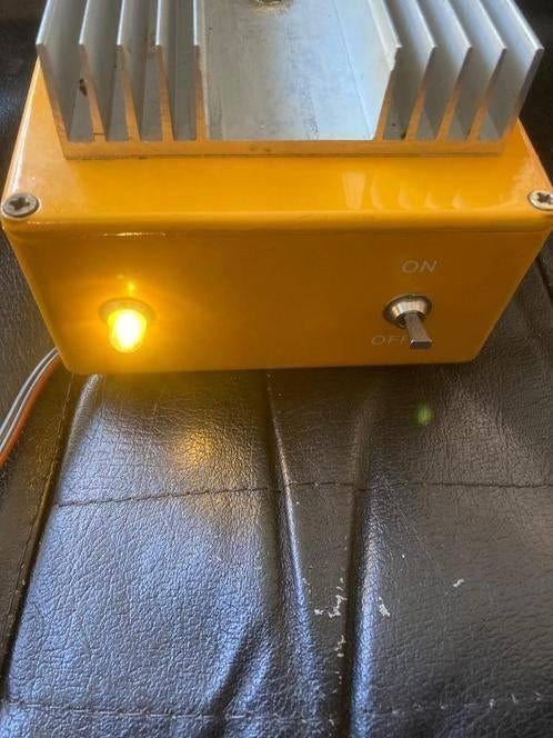 Lineair vhf. 2 meter. 30 watt, Ophalen of Verzenden, Zo goed als nieuw, Zender en Ontvanger