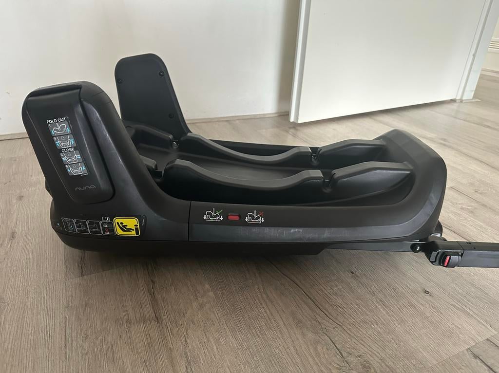 Nuna PIPA next base autostoelbasis, Ophalen, Gebruikt, Overige merken, Isofix