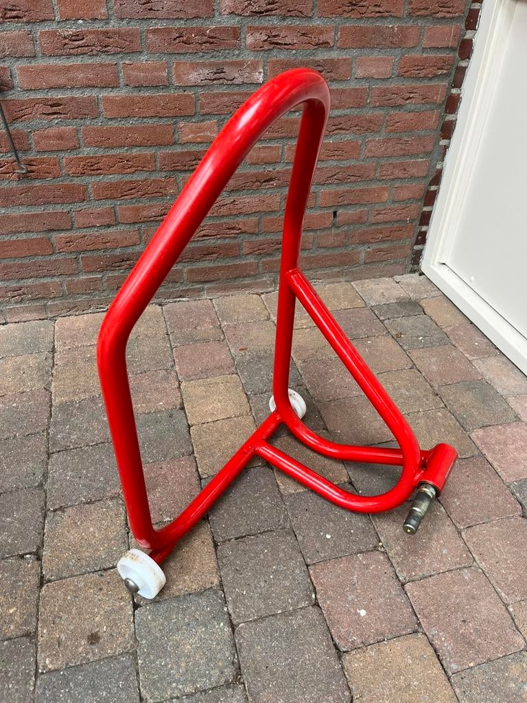Motorbok, Motoren, Ophalen
