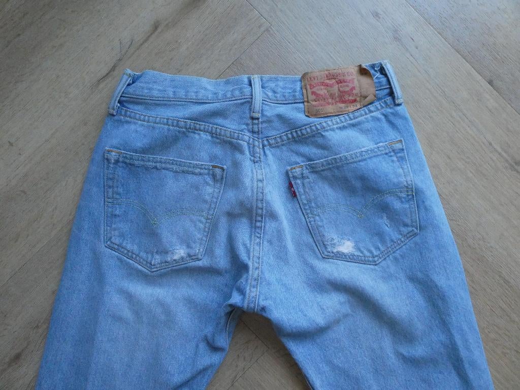 Mooie, Stoere Levi 501 spijkerbroek maat 29-32, Zo goed als nieuw, W28 - W29 (confectie 36), Levis, Verzenden