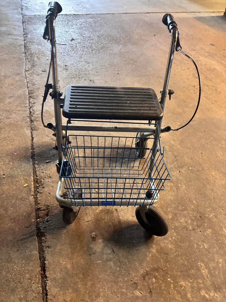 Te koop, Diversen, Rollators, Ophalen of Verzenden, Opvouwbaar, Gebruikt