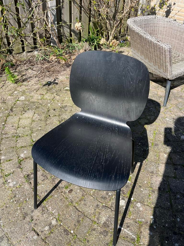 Zwarte stoel met houten zitting, Huis en Inrichting, Stoelen, Ophalen, Gebruikt, Zwart, Eén