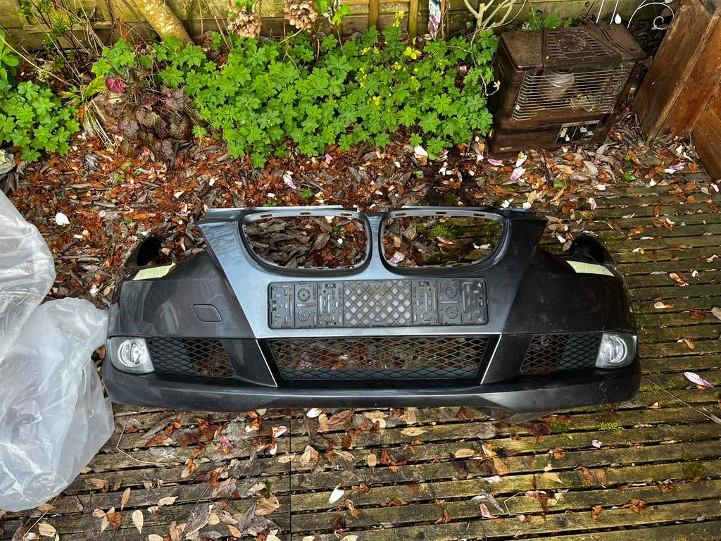 Voorbumper BMW E92 2007 Sparkling Graphite Metallic, Ophalen, Gebruikt, Voor, Bumper