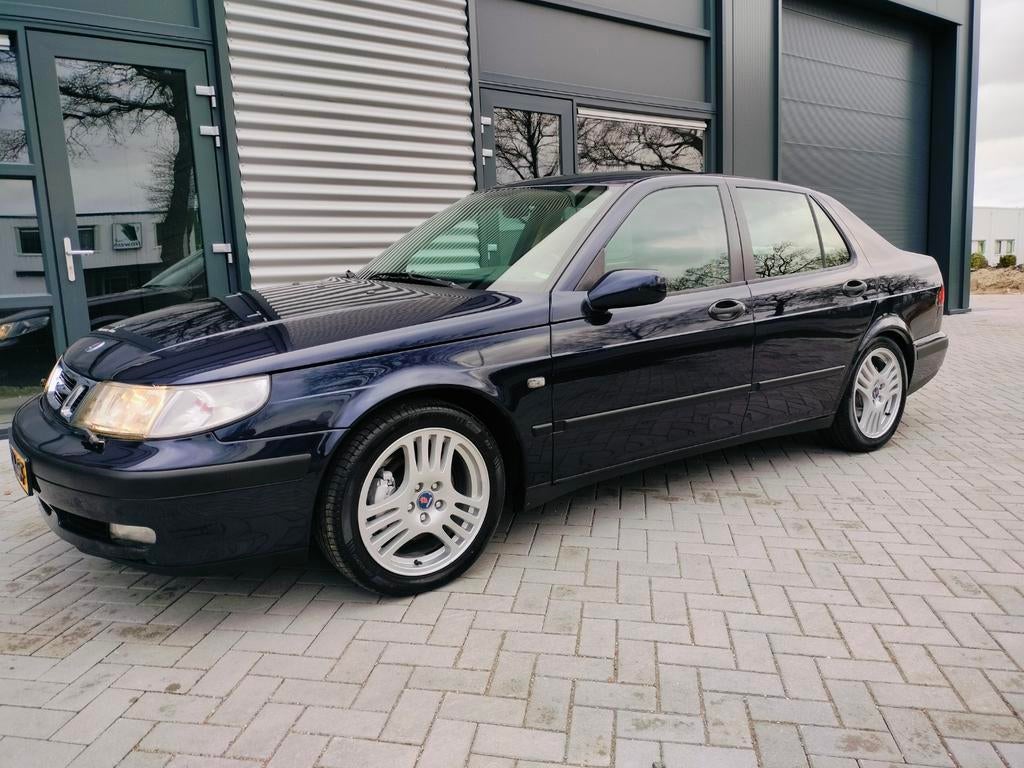Saab 9-5 2.0 T 2001 SE midnight blue! ,org nl. Top staat., Voorwielaandrijving, 1800 kg, Beige, 4 cilinders