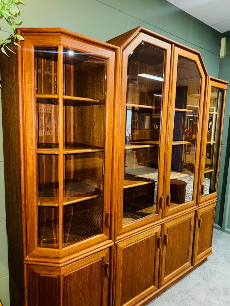 Vintage teak kast RT Moebel Scandinavisch wandmeubel vitrine, Ophalen of Verzenden, A, A, A